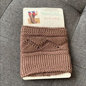 3/$25 - NWT Grace &β lace boot cuffs